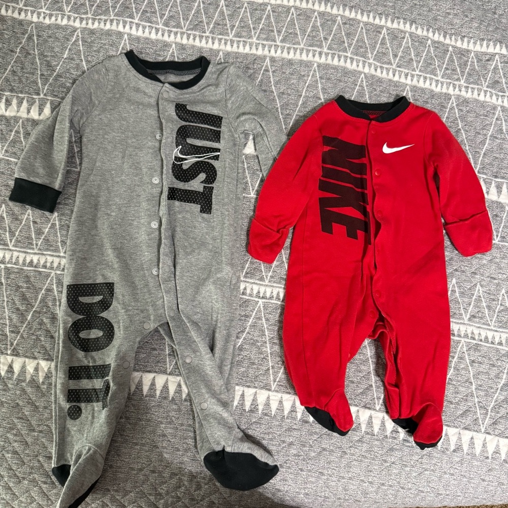 Nike Toddler Footed One-Piece Set in Red and Gray